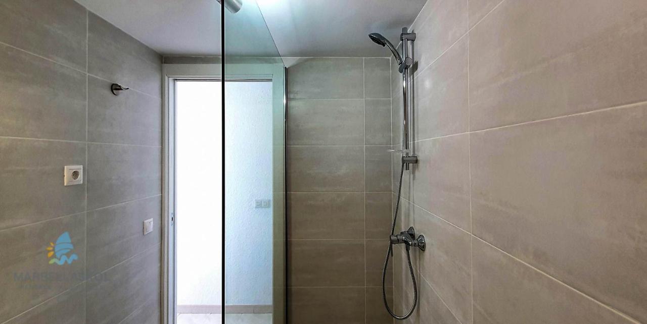 Skol 701. One Bedroom Duplex With Exceptional Sea Views. 마르베야 외부 사진